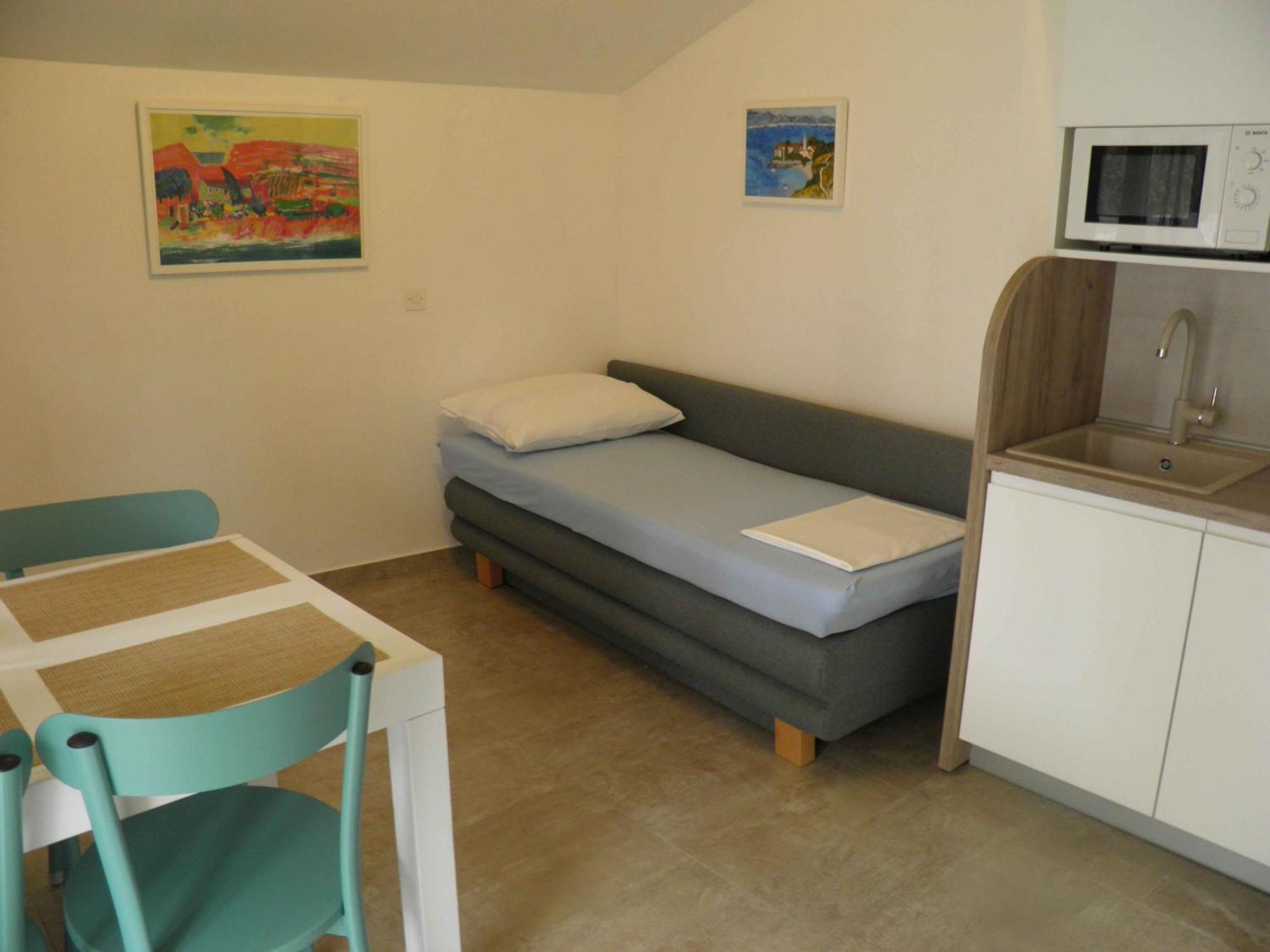 Apartments Marcic Bol Bagian luar foto