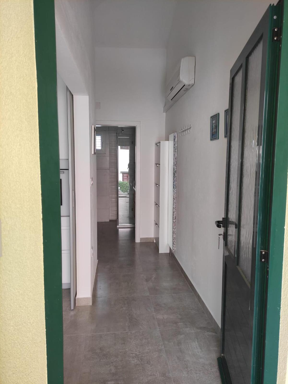 Apartments Marcic Bol Bagian luar foto
