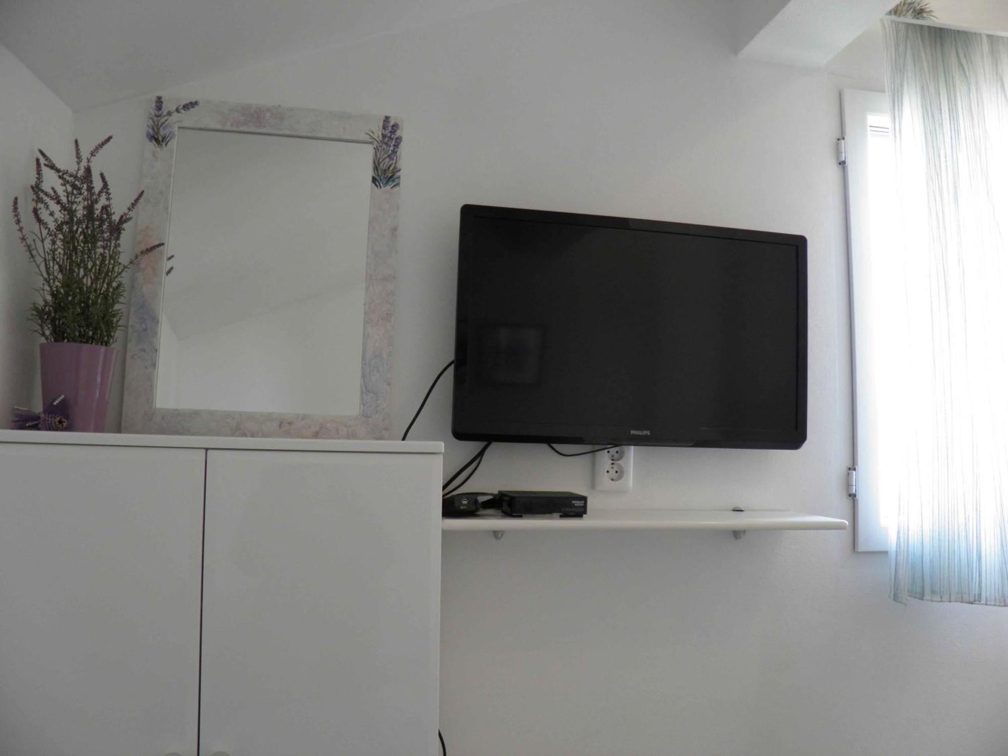 Apartments Marcic Bol Bagian luar foto