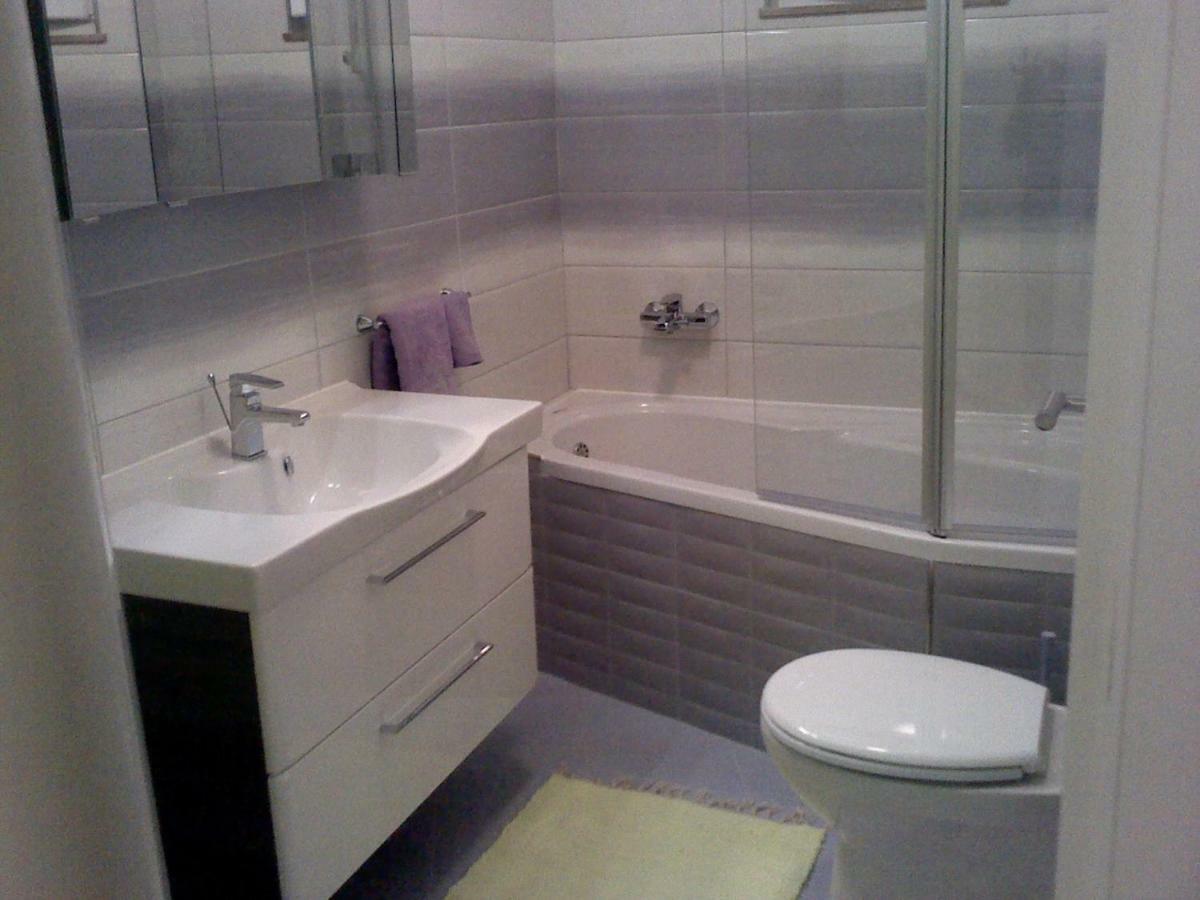 Apartments Marcic Bol Bagian luar foto
